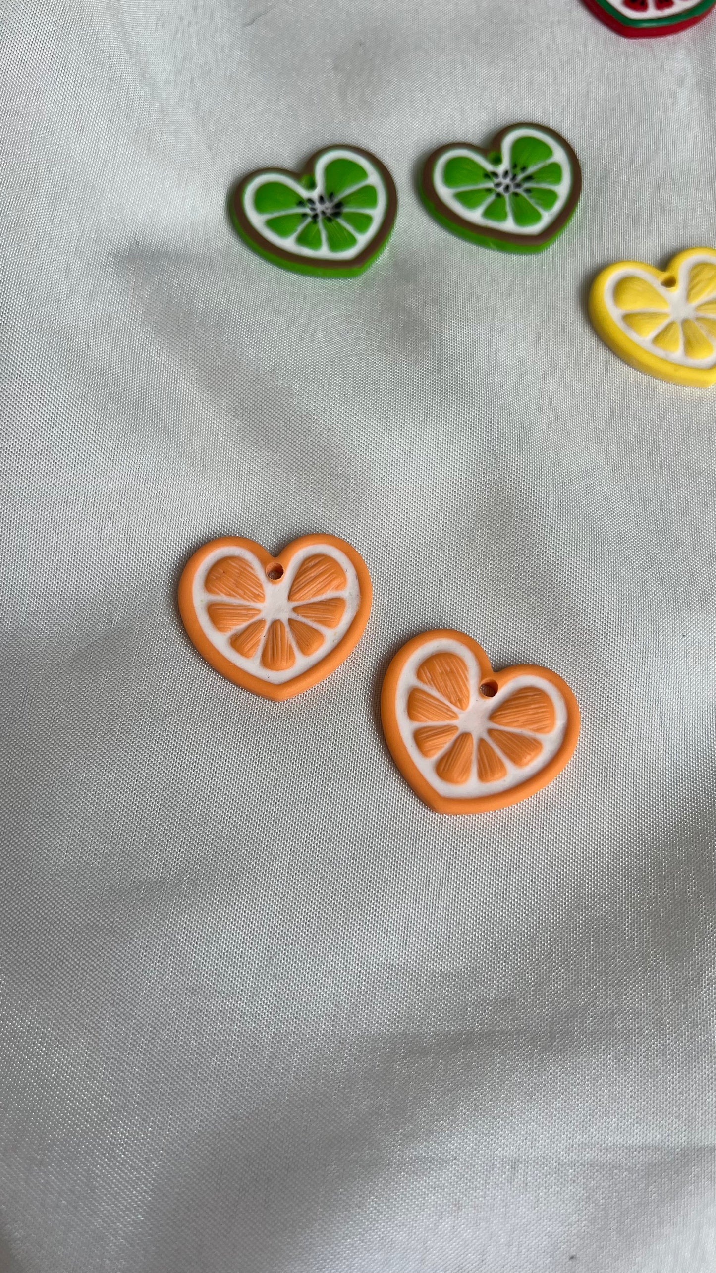 Fruta Corazón Charm Frutita