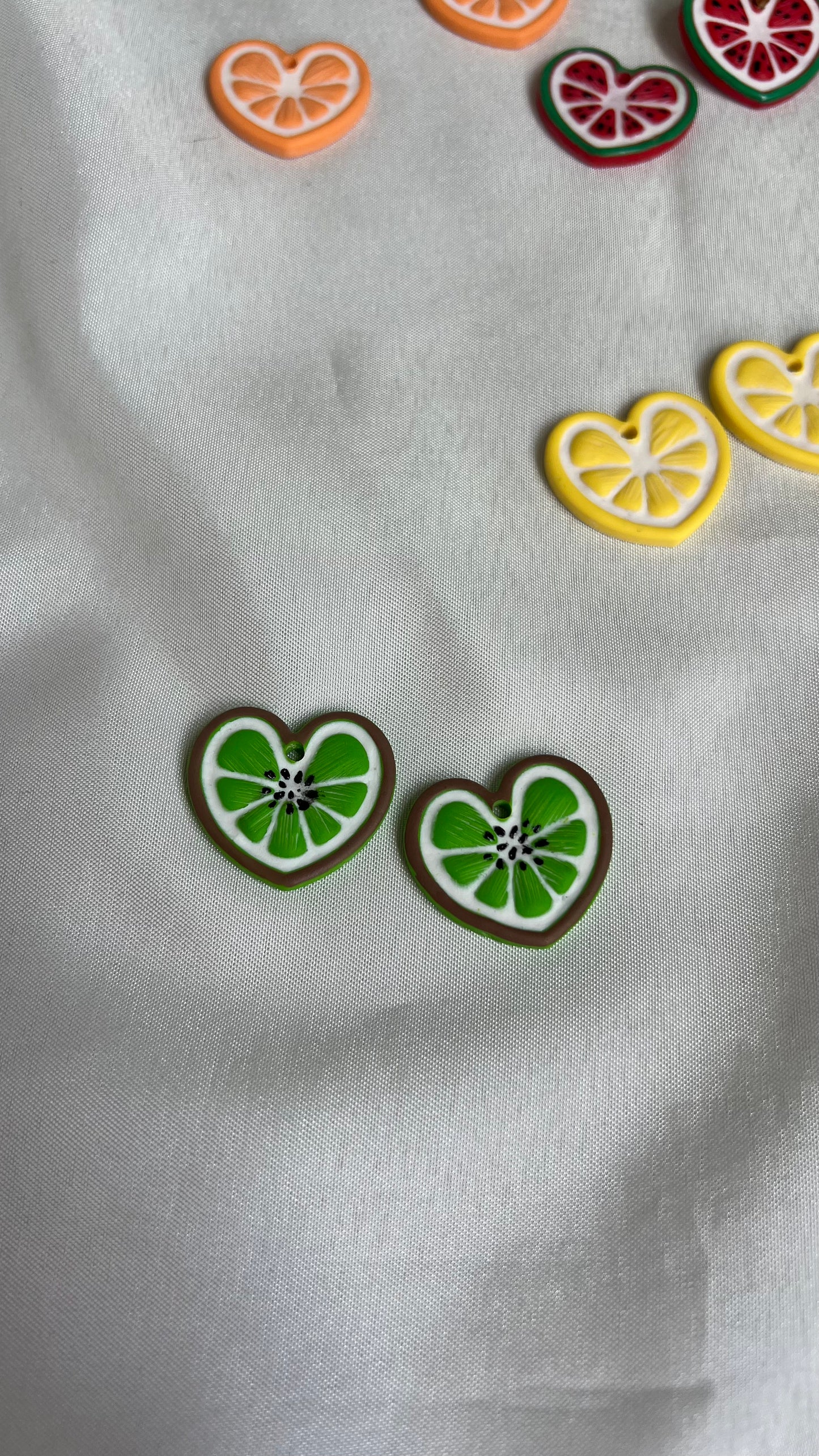 Fruta Corazón Charm Frutita