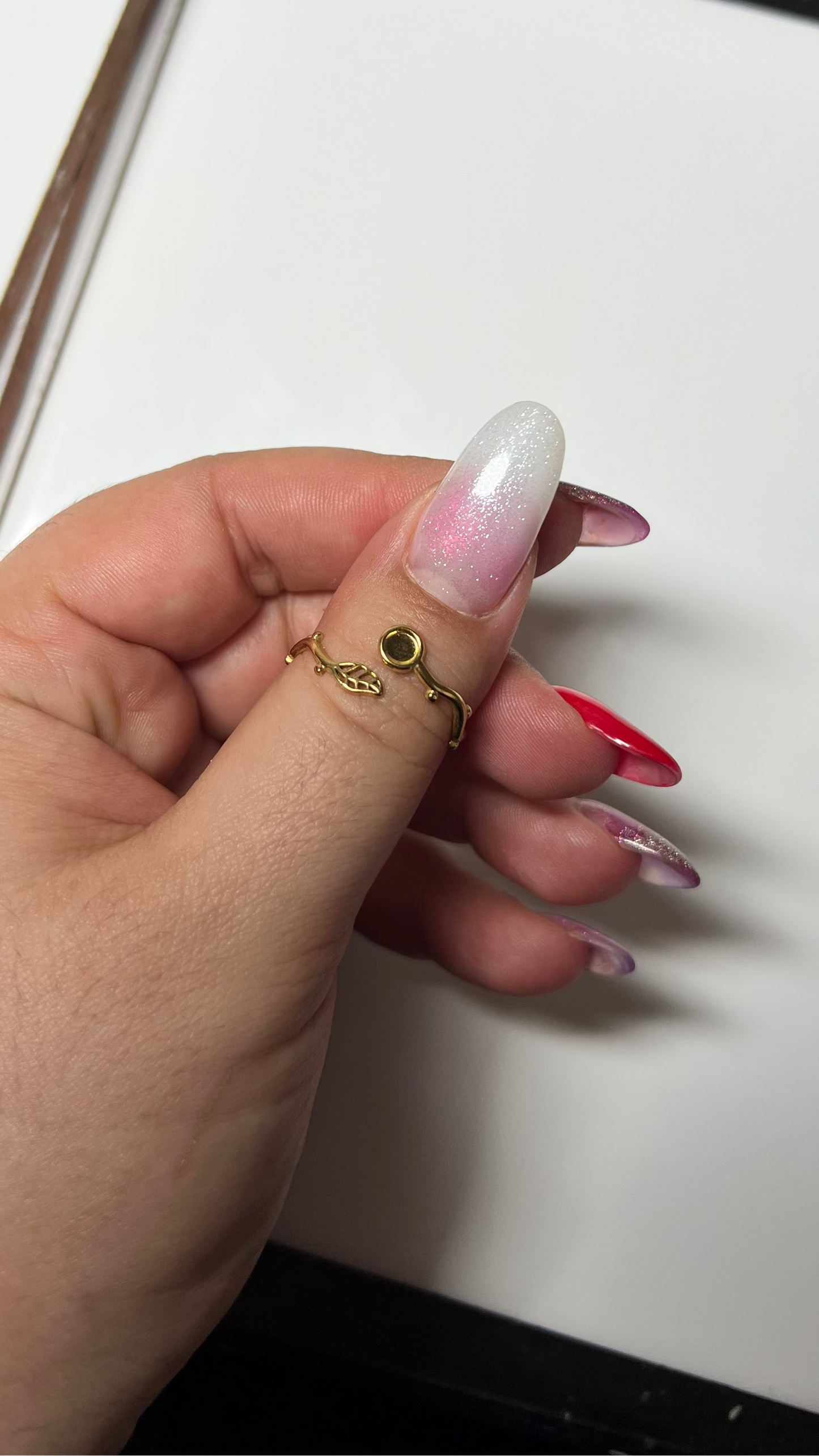 Anillo "Amor Profundo" encapsulado Flores