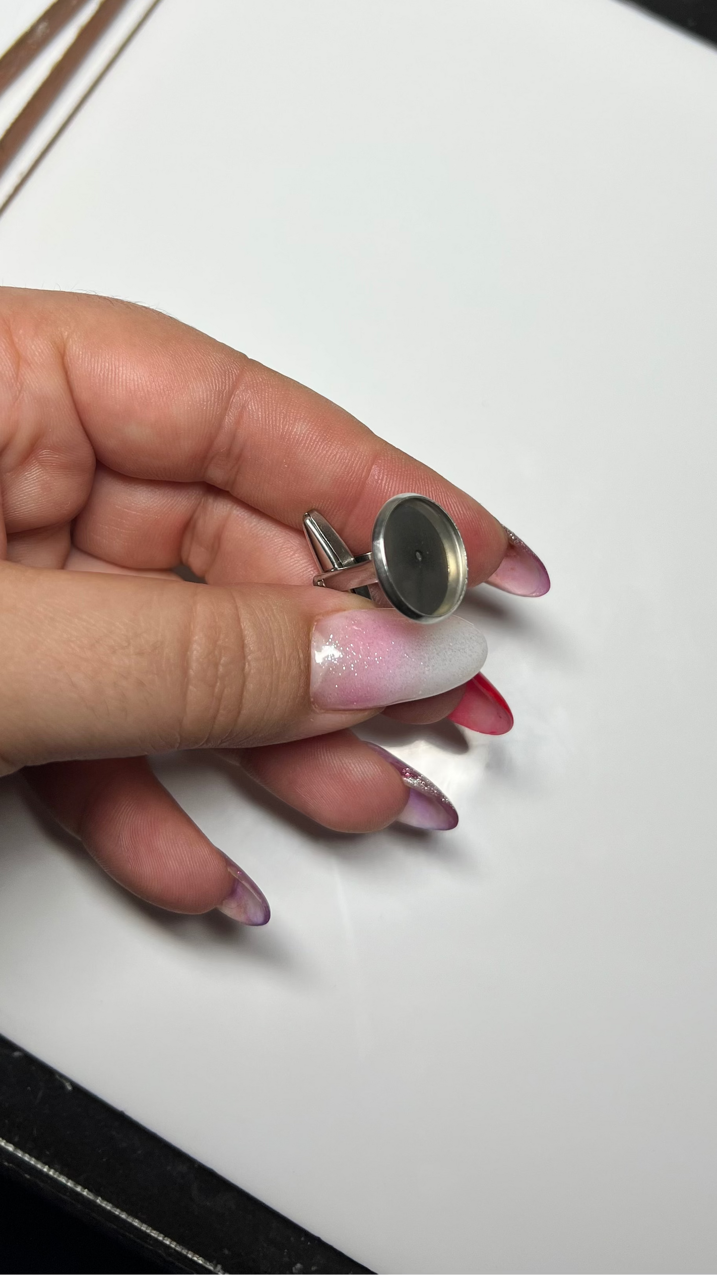 Anillo "Amor Profundo" encapsulado Flores