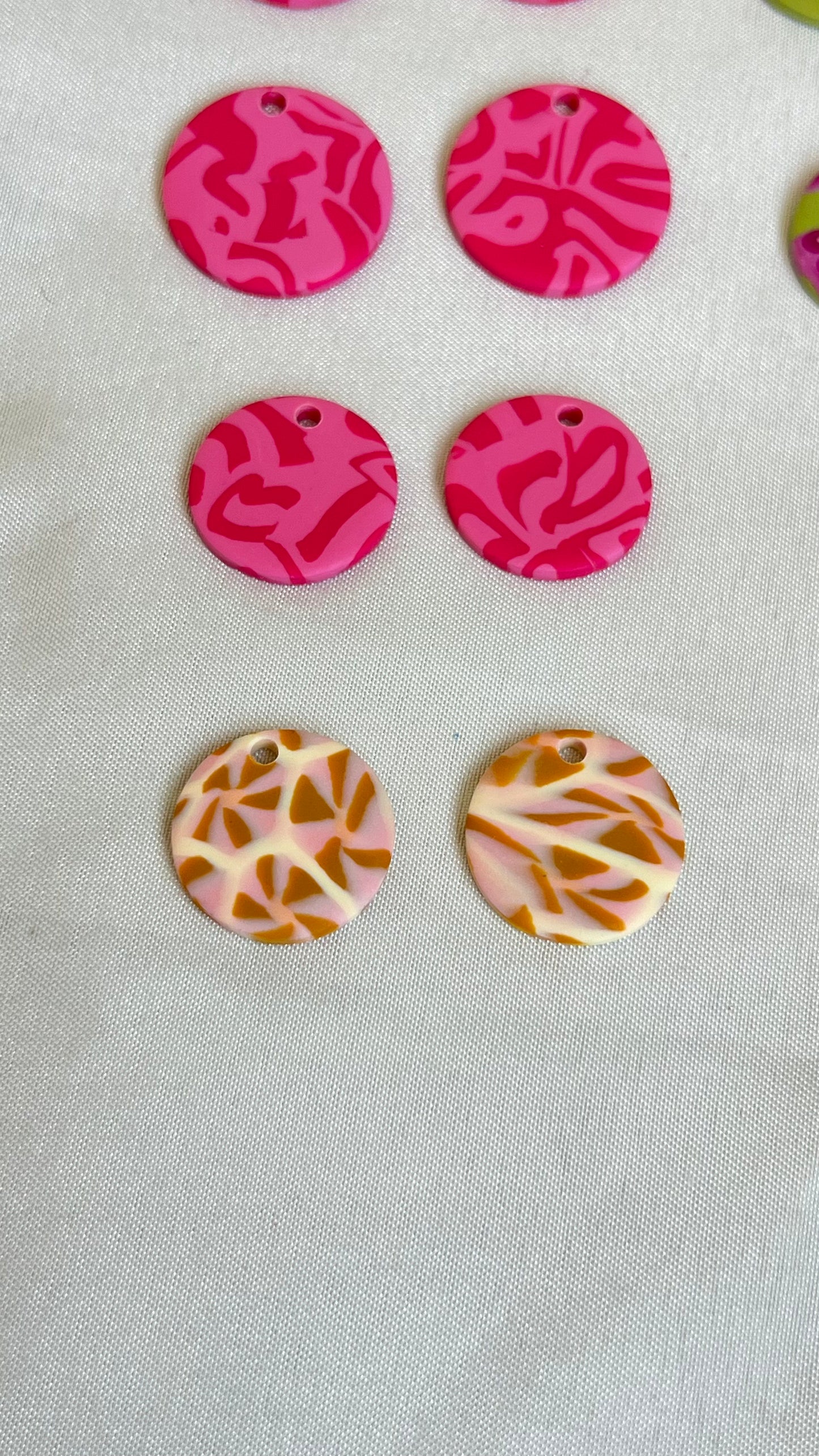 Mia MEDIANAS Y GRANDES Piezas Charm