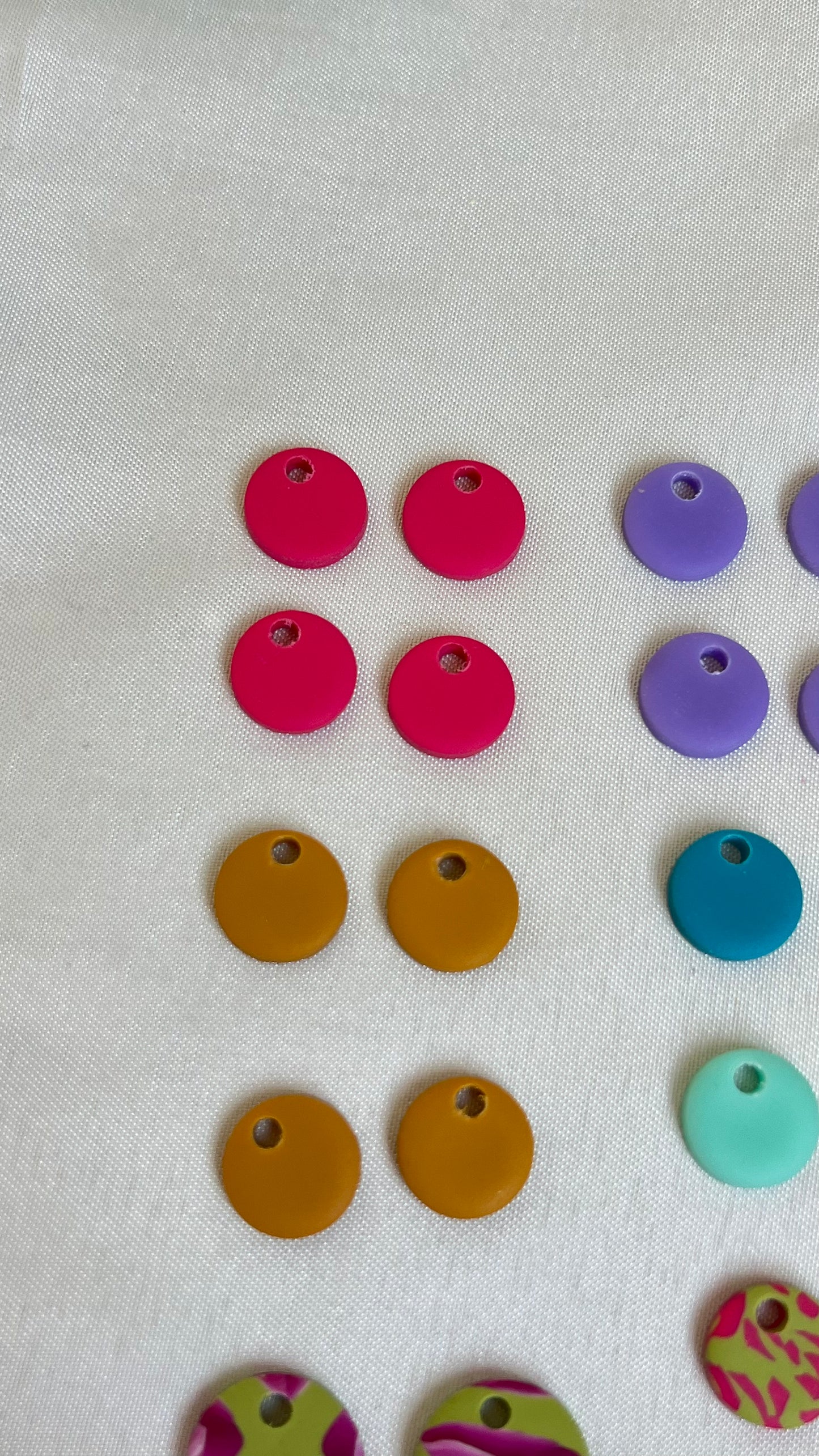 Mia MINI Piezas Charm