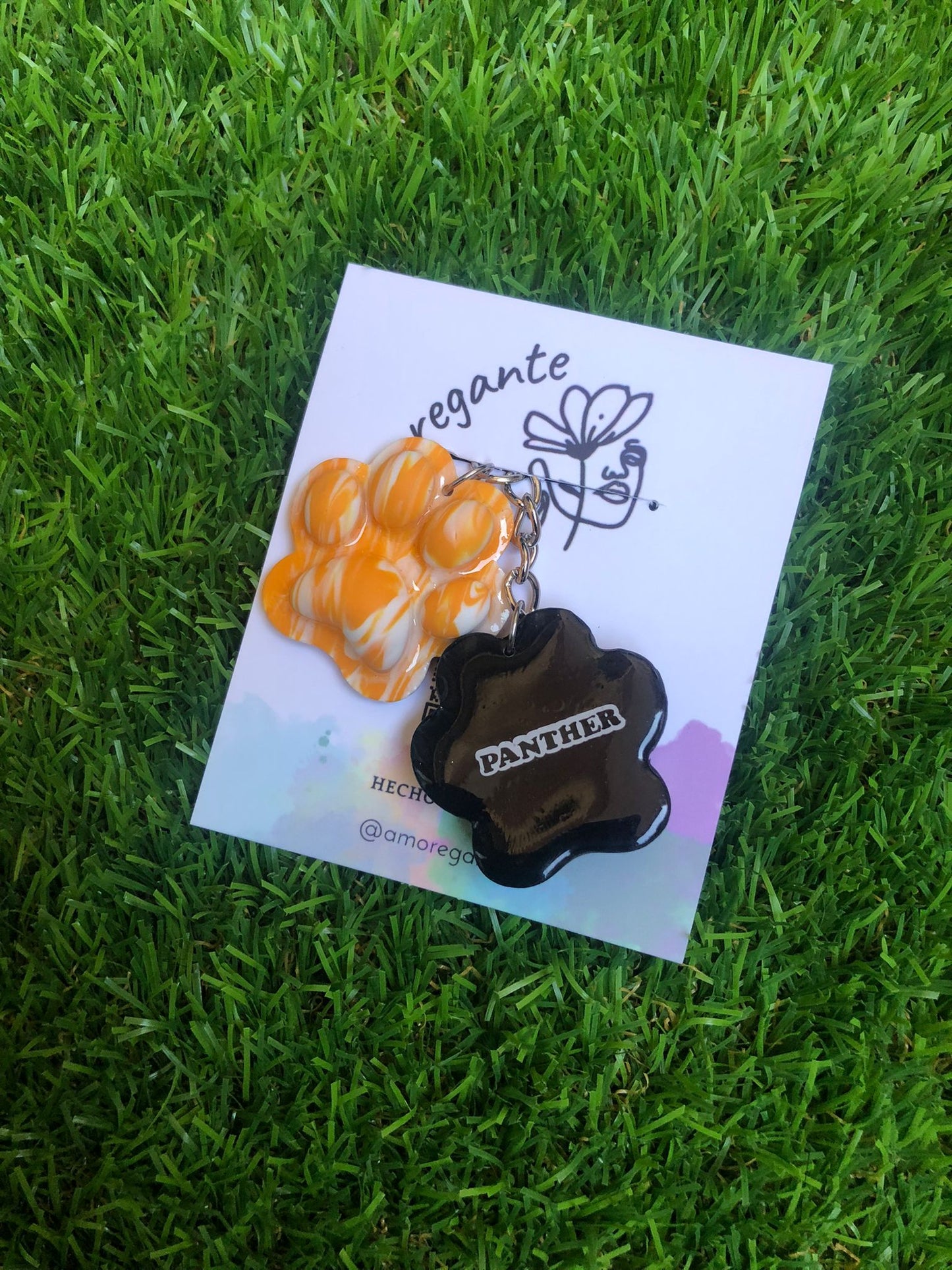 Huellas solidarias (llaveros)