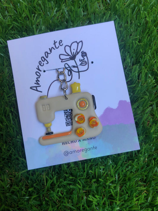 Maquina de coser (llavero)